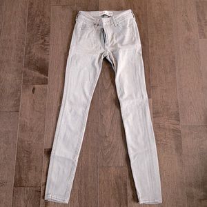 Abercrombie Grey Denim Skinny Jeans